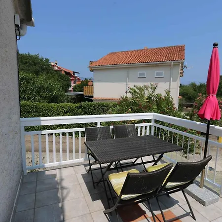 Apartment In Silo - Insel Krk 14597