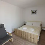 In - Insel Krk 14597 Šilo